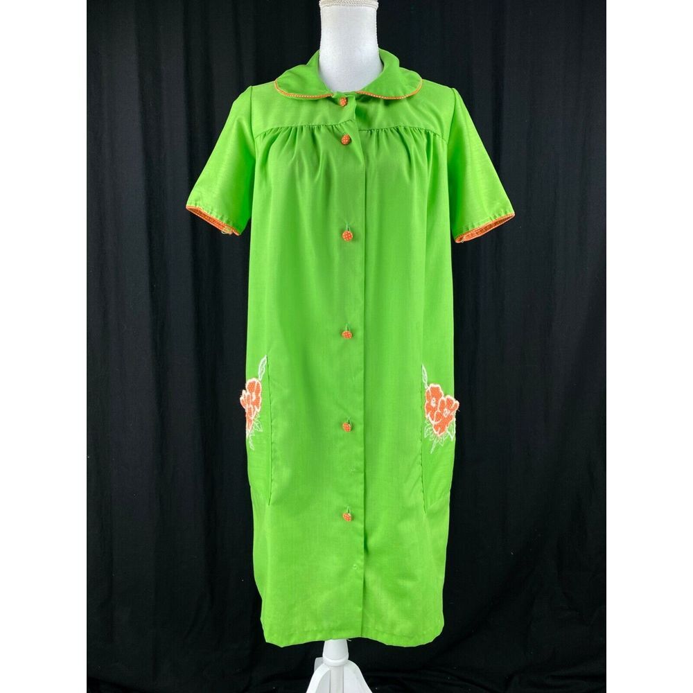70s Vtg Prairie Hippie Pleated Floral Neon Green Button Shirt Gown Dress Pockets